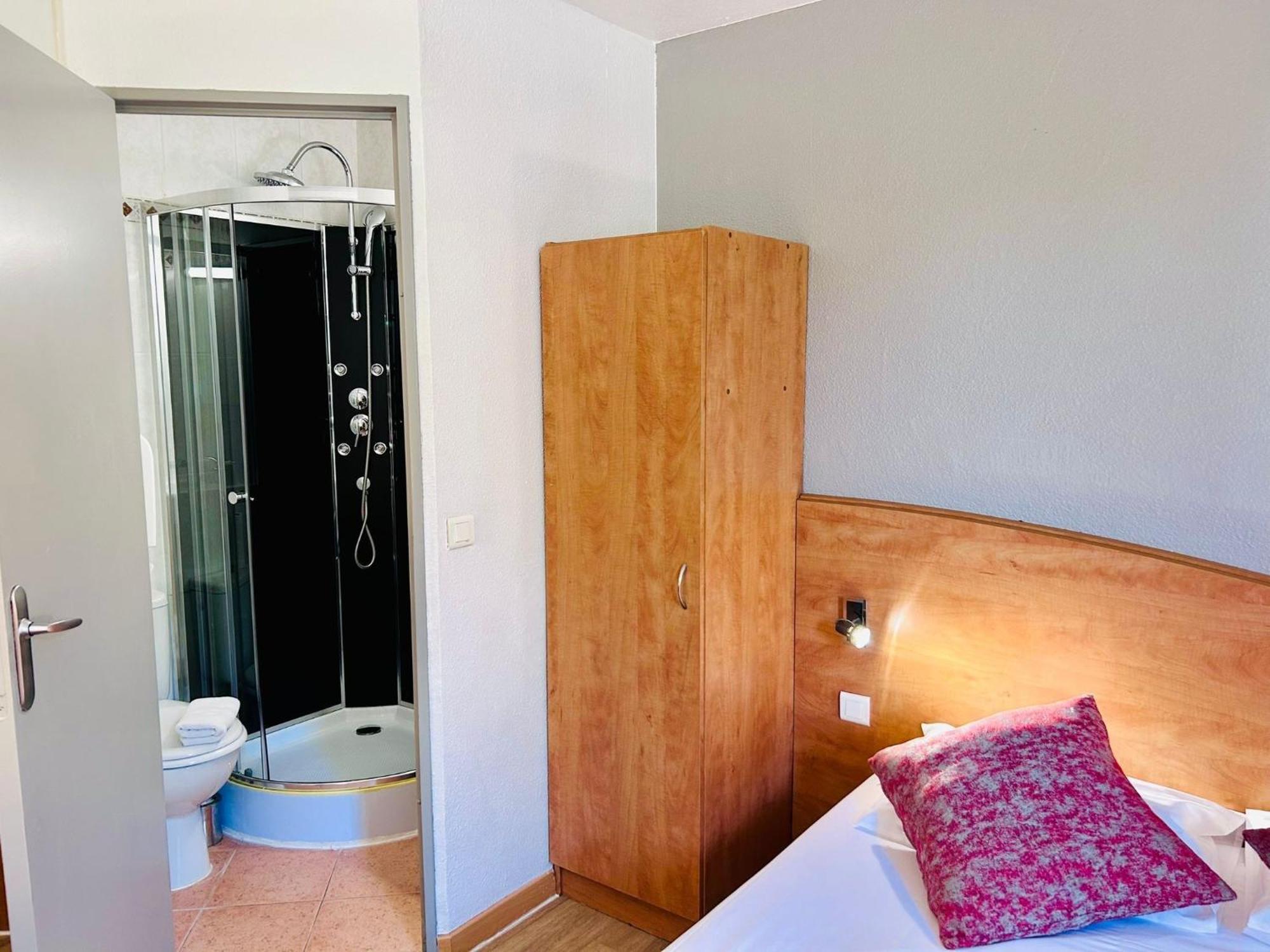 The Originals City, Hotel Nimes Costieres, Ex Inter Hotel Ngoại thất bức ảnh